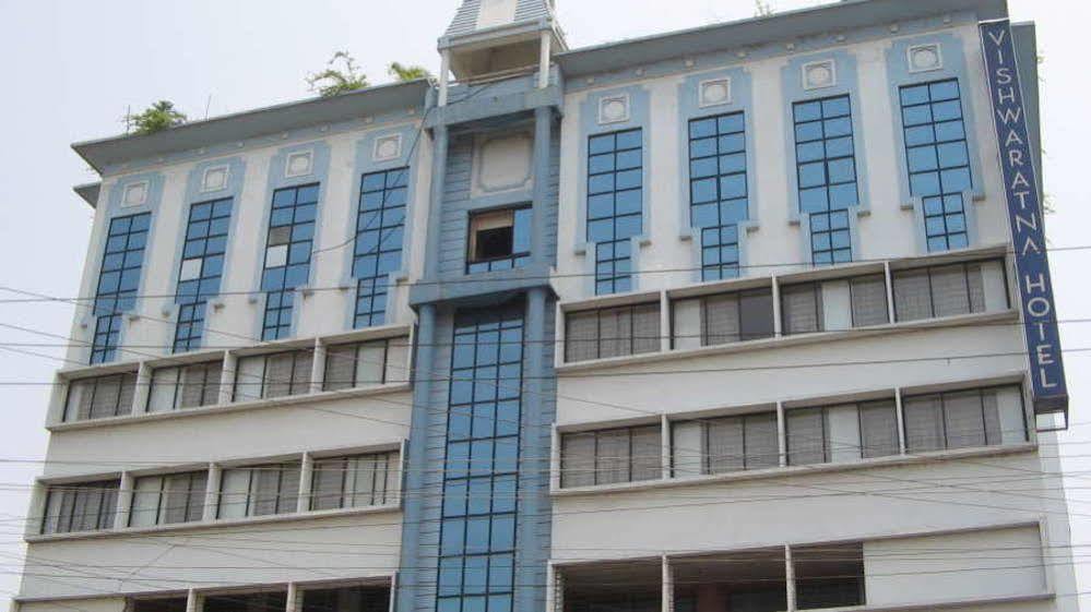 Vishwaratna Hotel Guwahati Exteriör bild